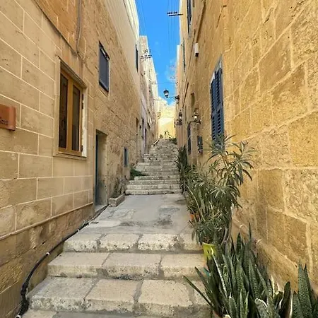 Vera With Private Pool Near Valletta Вилла *