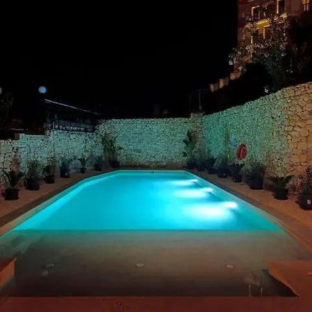 Villa Vera With Private Pool Near Valletta