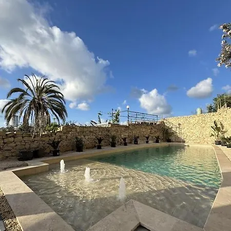 Vera With Private Pool Near Valletta Вилла