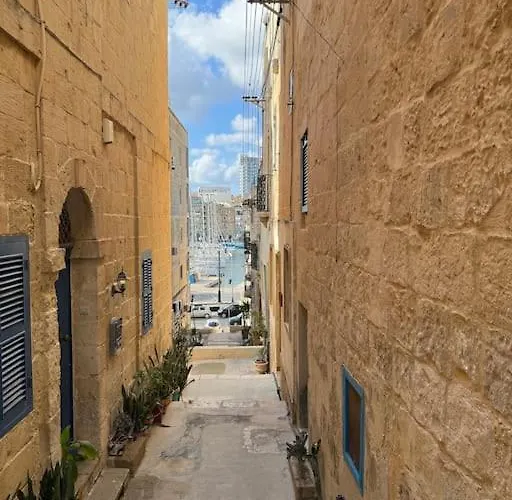 Vera With Private Pool Near Valletta * Pieta