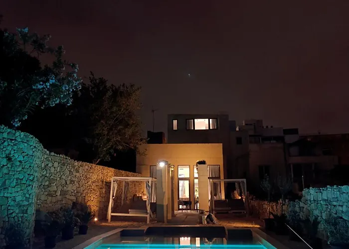 Villa Vera With Private Pool Near Valletta Pieta